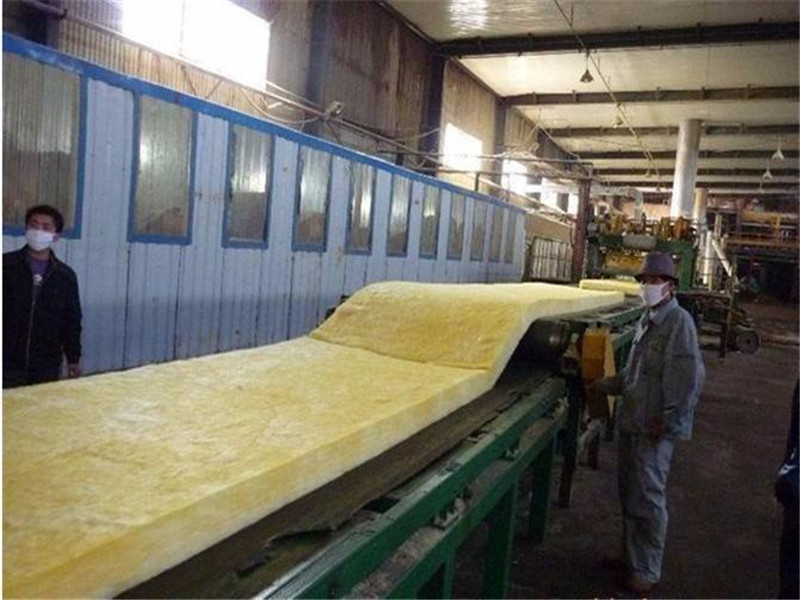離心玻璃棉卷氈費(fèi)用